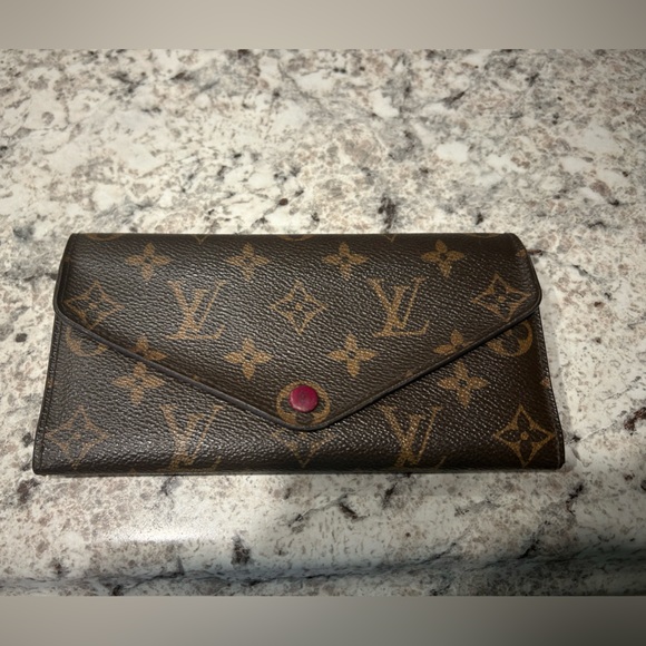 Authentic Louis Vuitton Sarah Wallet - Monogram & Fuchsia - Picture 2 of 16